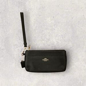 Coach Black Saffiano Leather Wristlet with Matching Hang Tag EUC